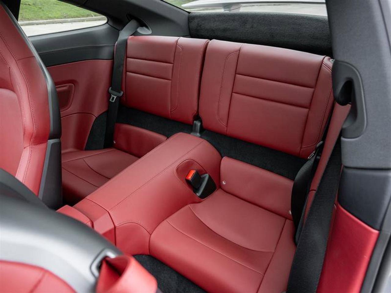 2024 Porsche 911 Carrera GTS Photo