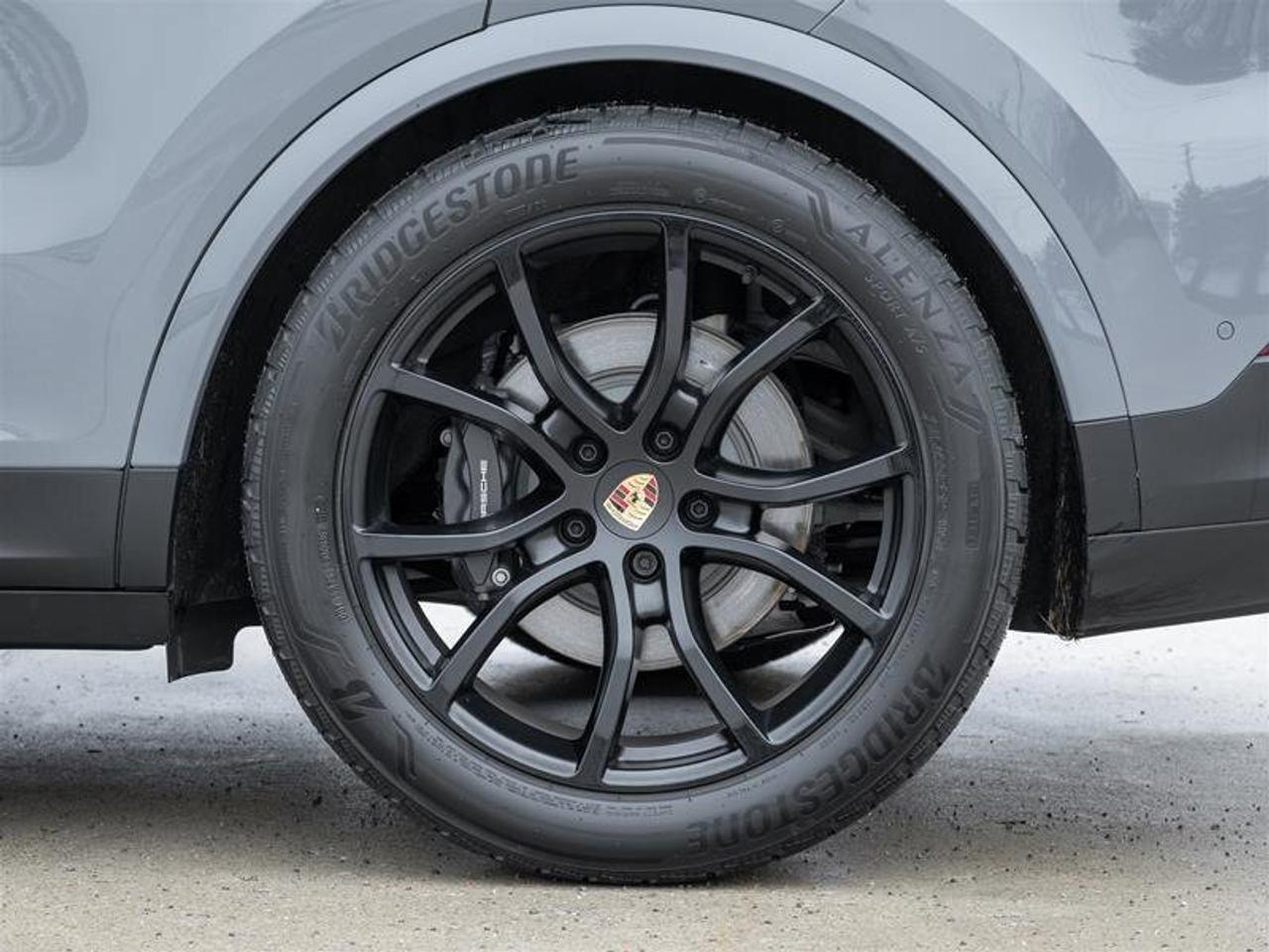2026 Porsche Cayenne Coupe AWD Premium Pkg Plus 21 Exclusive Design Whe Photo