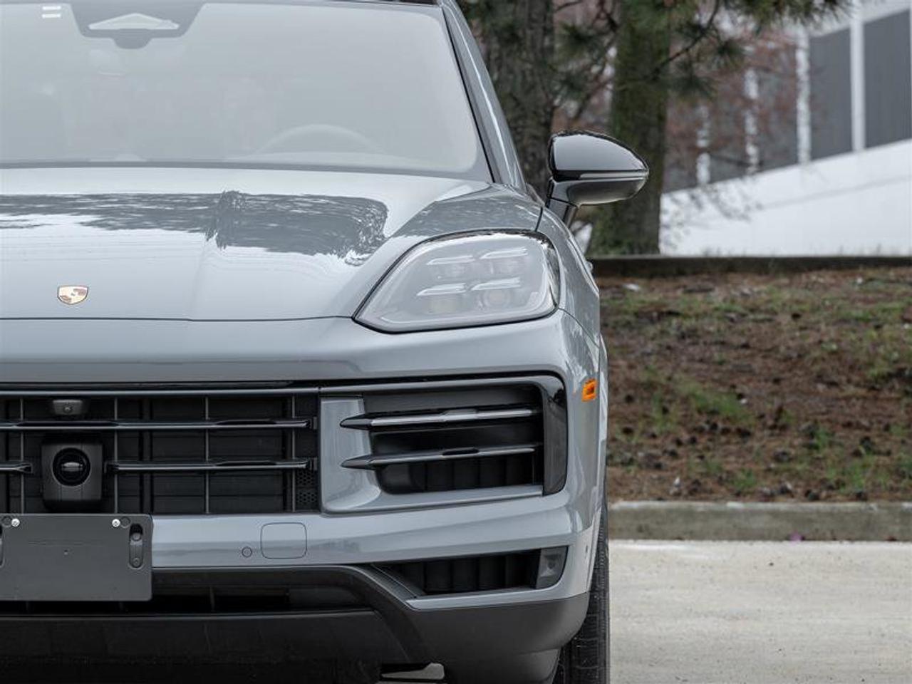 2026 Porsche Cayenne Coupe AWD Premium Pkg Plus 21 Exclusive Design Whe Photo
