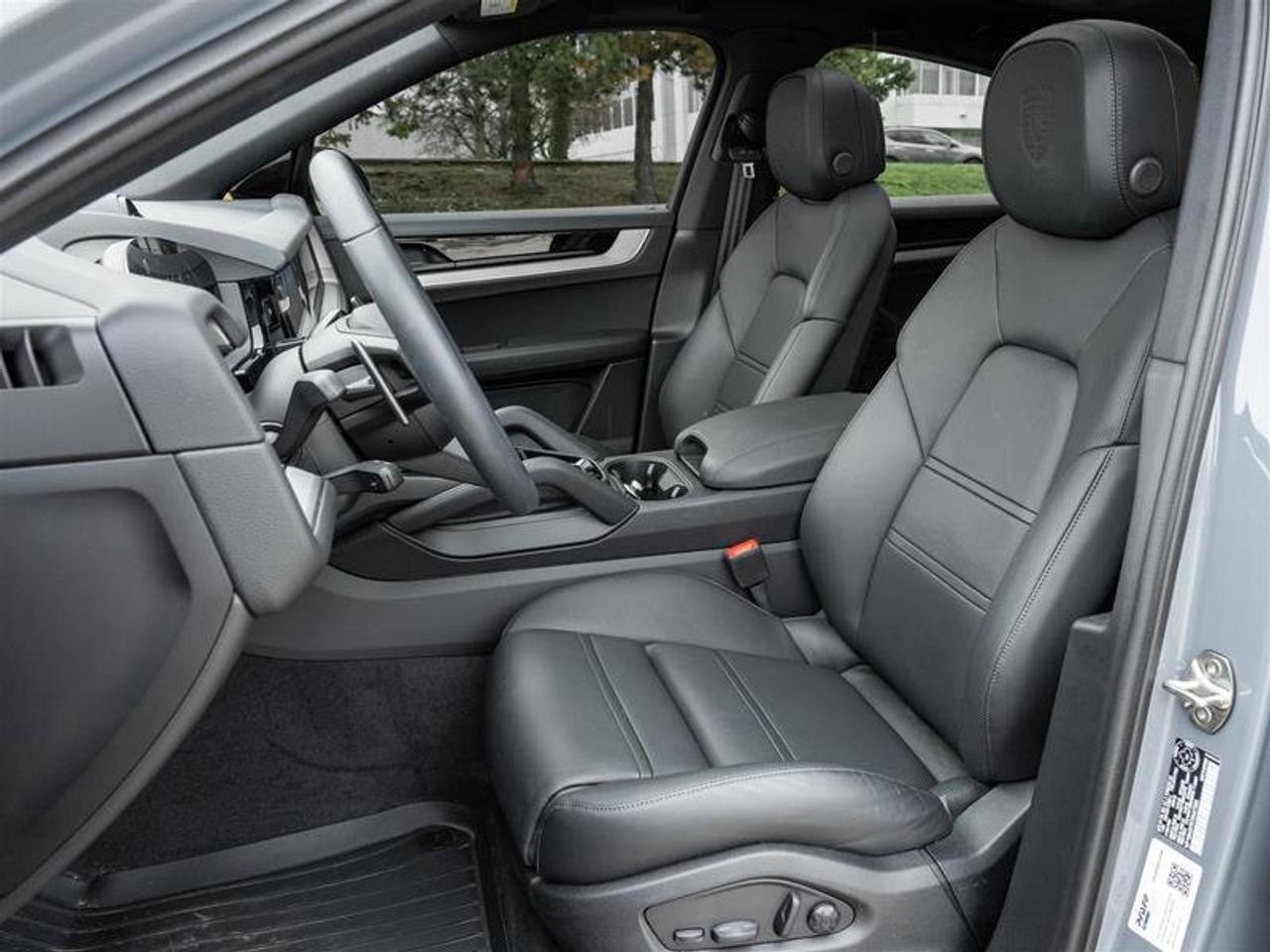 2026 Porsche Cayenne Coupe AWD Premium Pkg Plus 21 Exclusive Design Whe Photo
