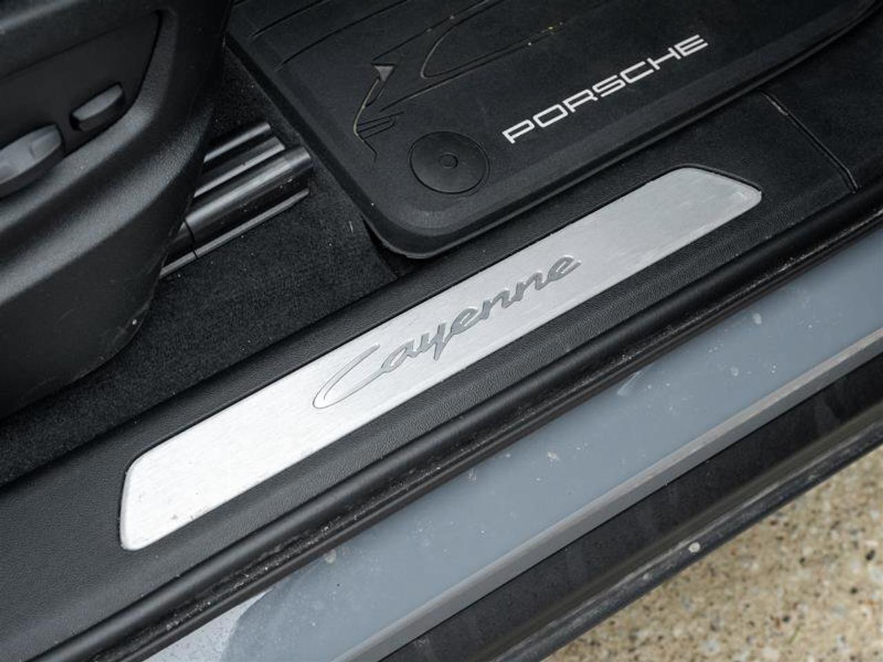 2026 Porsche Cayenne Coupe AWD Premium Pkg Plus 21 Exclusive Design Whe Photo