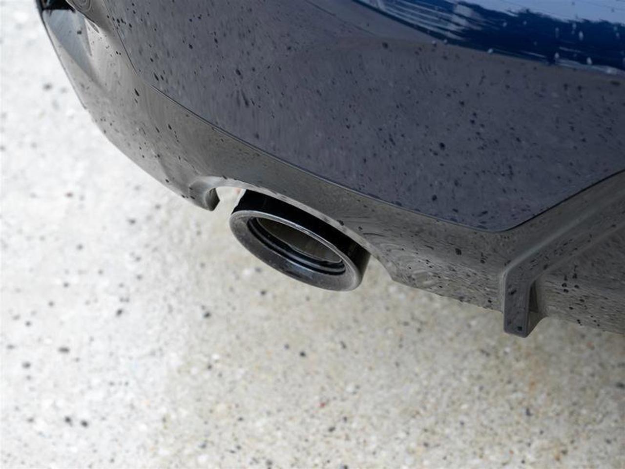 2024 BMW 3 Series 330i xDrive Photo
