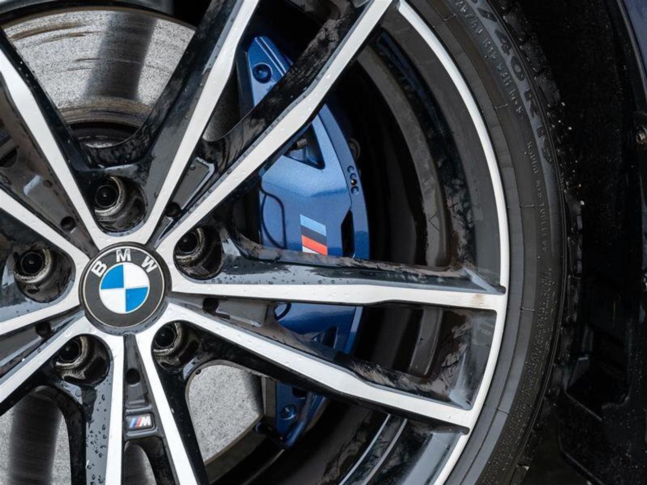 2024 BMW 3 Series 330i xDrive Photo