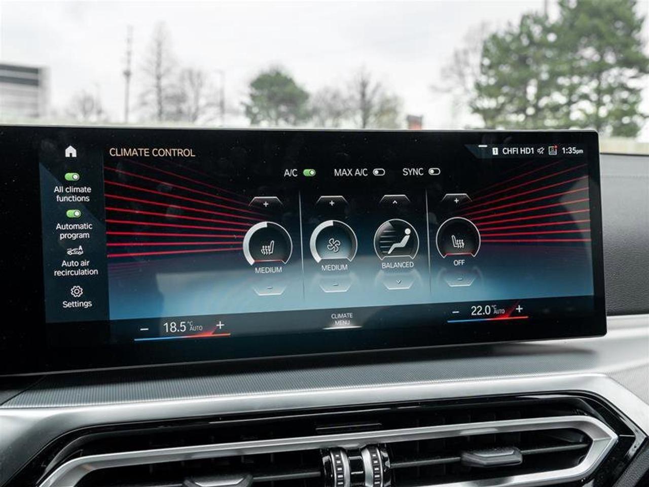 2024 BMW 3 Series 330i xDrive Photo