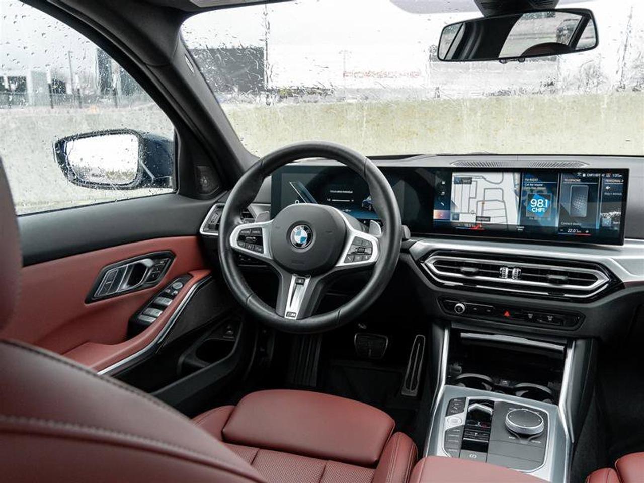 2024 BMW 3 Series 330i xDrive Photo