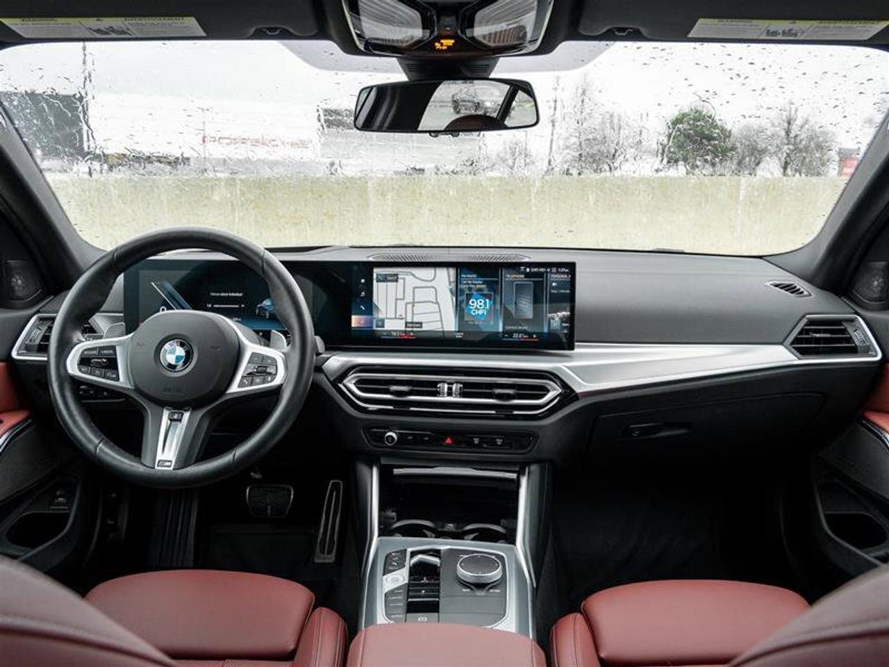 2024 BMW 3 Series 330i xDrive Photo