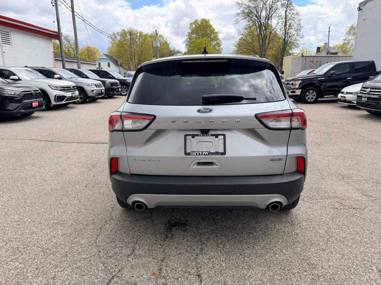 2021 Ford Escape Titanium Hybrid AWD Photo