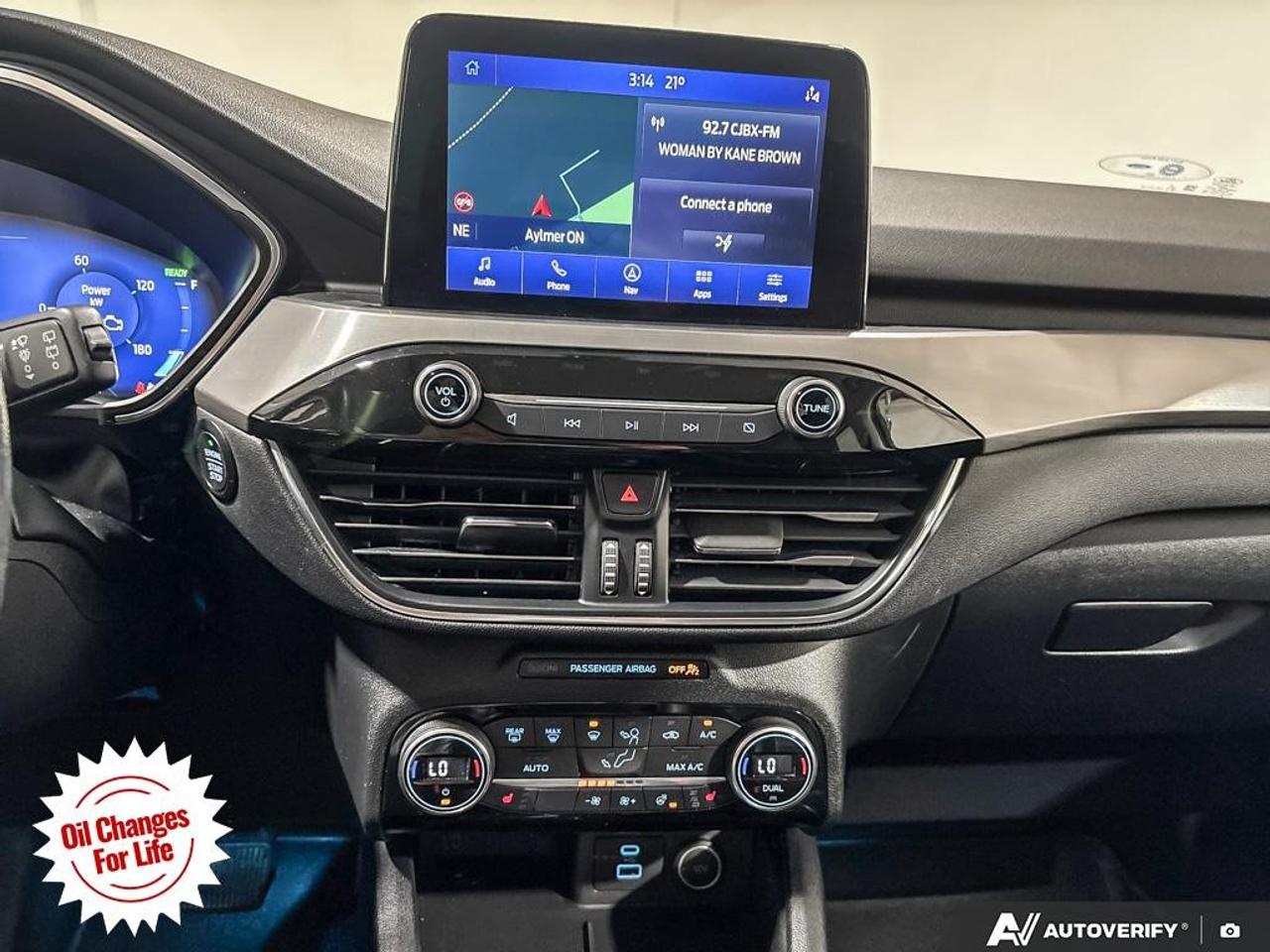 2021 Ford Escape Titanium Hybrid AWD Photo