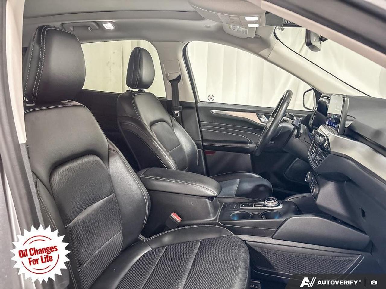 2021 Ford Escape Titanium Hybrid AWD Photo