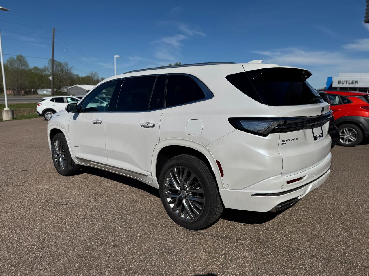 2025 Buick Enclave Avenir 4dr All-Wheel Drive Photo