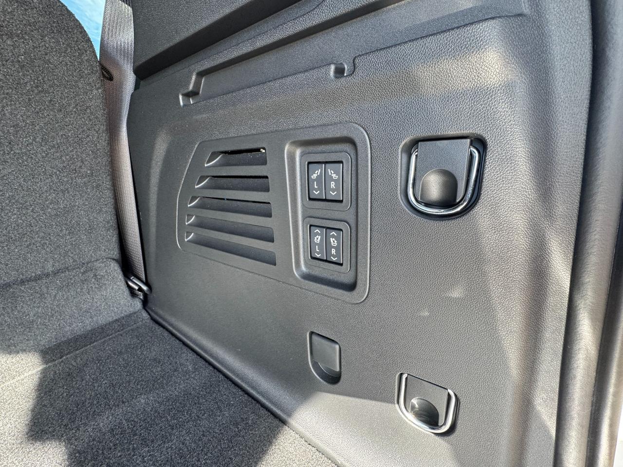 2025 Buick Enclave Avenir 4dr All-Wheel Drive Photo