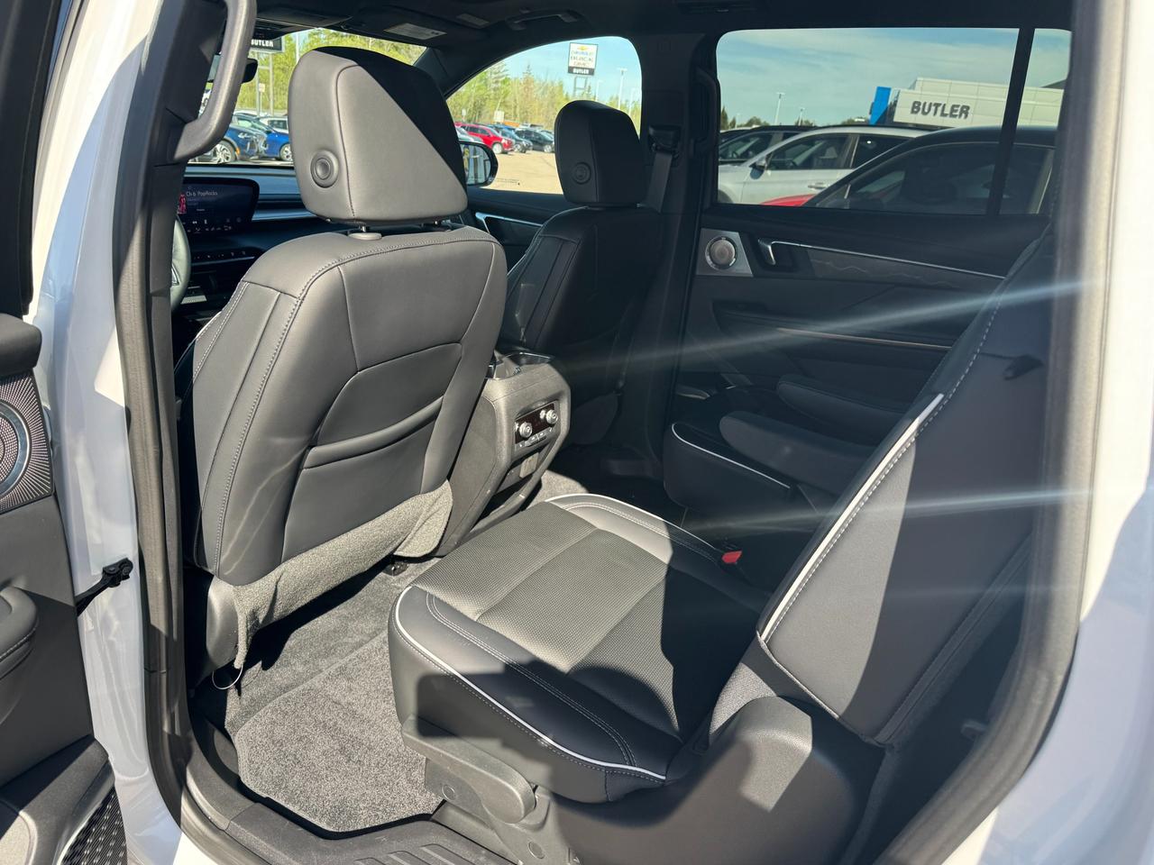 2025 Buick Enclave Avenir 4dr All-Wheel Drive Photo