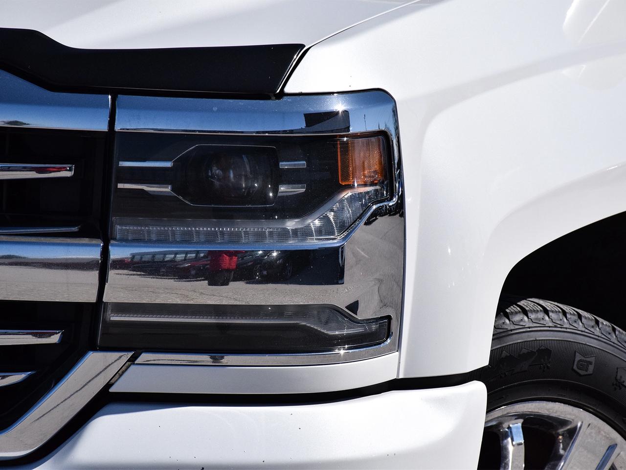 2018 Chevrolet Silverado 1500 High Country Crew Cab 4x4 ~Nav ~Cam ~Leather ~Roof Photo