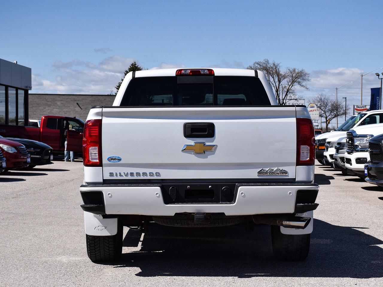 2018 Chevrolet Silverado 1500 High Country Crew Cab 4x4 ~Nav ~Cam ~Leather ~Roof Photo