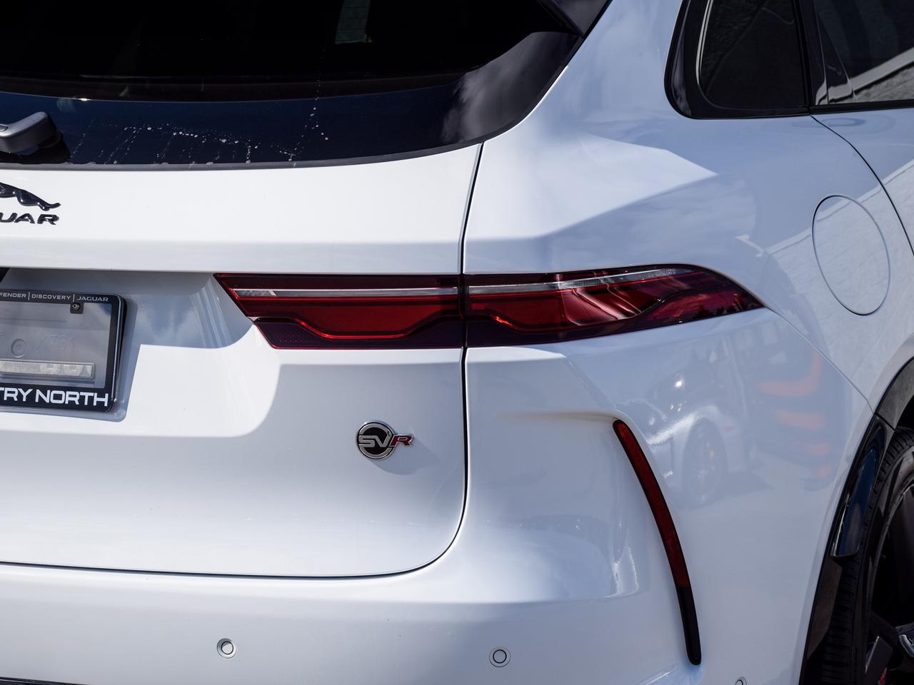2023 Jaguar F-PACE SVR Photo