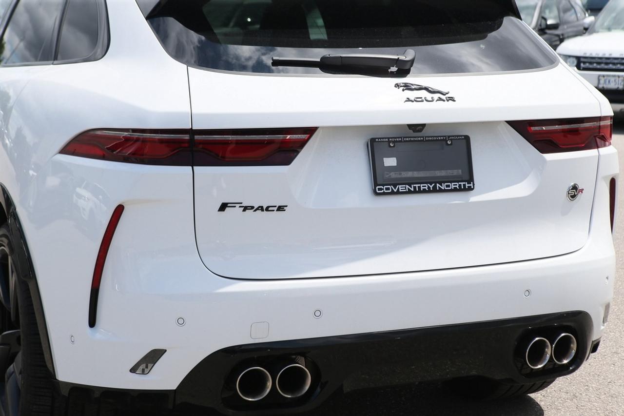 2023 Jaguar F-PACE SVR 550 HP SUPERCHARGED V8   SVR PERFORMANCE   MERIDIAN? AUDIO   PANORAMIC ROOF   PURE JAGUAR PERFORMANCE Photo