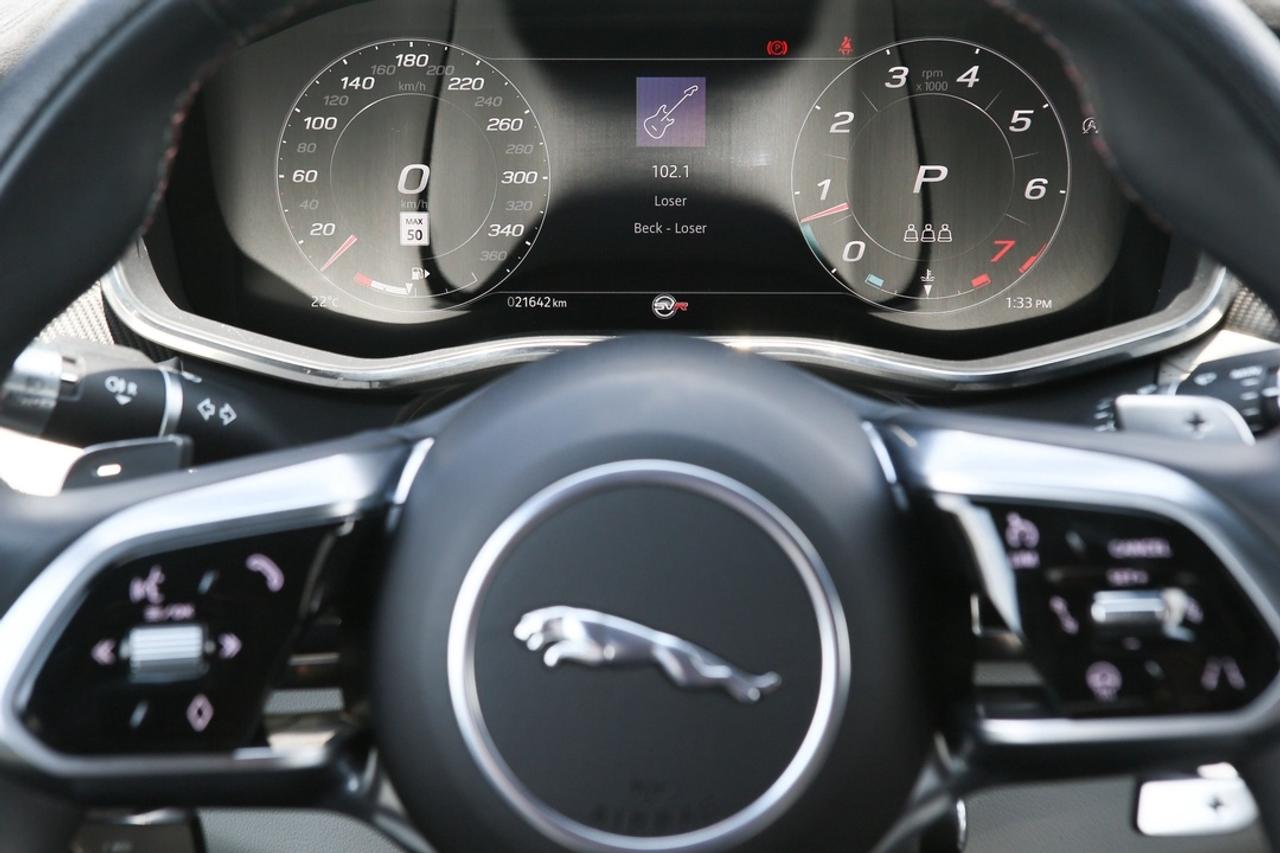 2023 Jaguar F-PACE SVR 550 HP SUPERCHARGED V8   SVR PERFORMANCE   MERIDIAN? AUDIO   PANORAMIC ROOF   PURE JAGUAR PERFORMANCE Photo