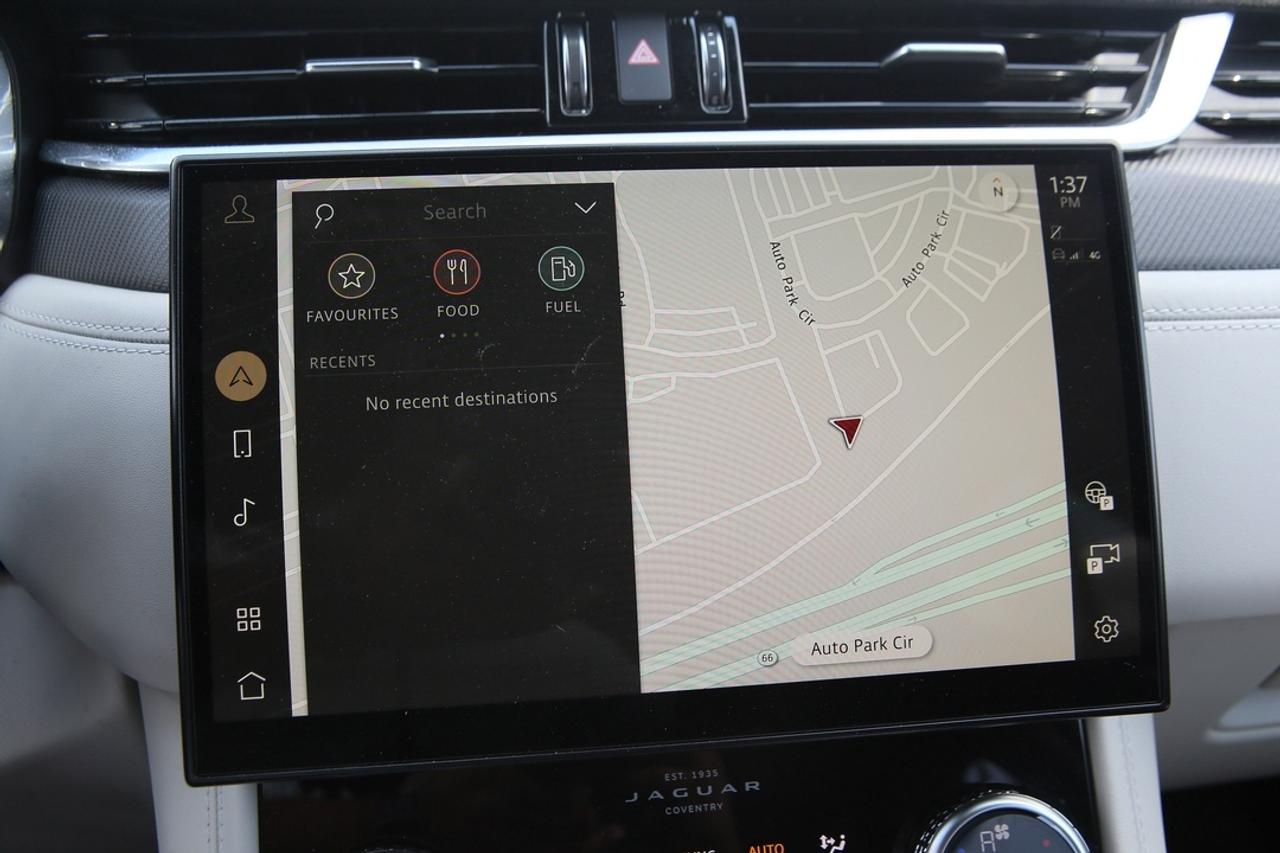 2023 Jaguar F-PACE SVR 550 HP SUPERCHARGED V8   SVR PERFORMANCE   MERIDIAN? AUDIO   PANORAMIC ROOF   PURE JAGUAR PERFORMANCE Photo