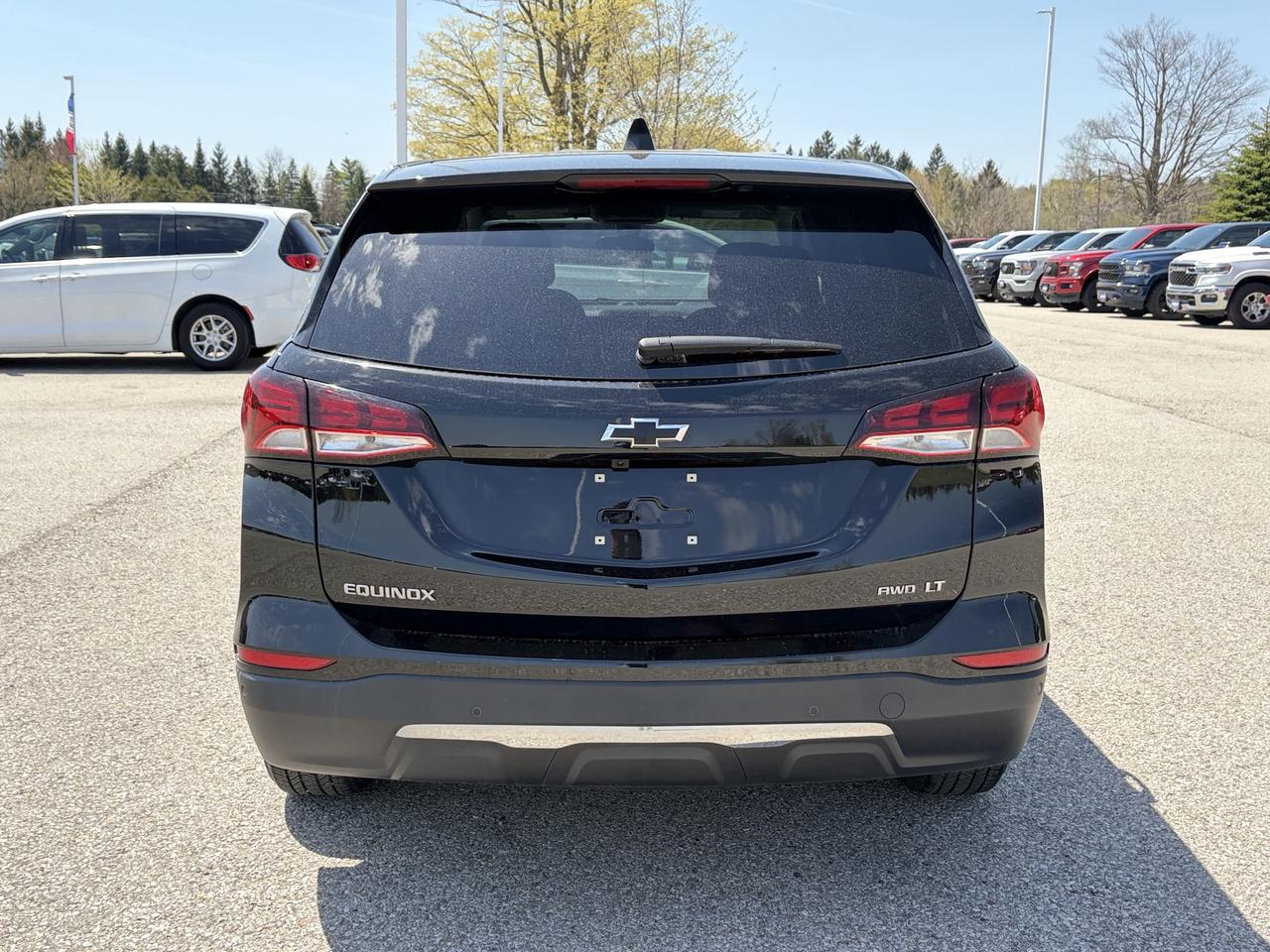 2022 Chevrolet Equinox LT AWD   Heated Seats   Blindspot   Power Liftgate Photo4