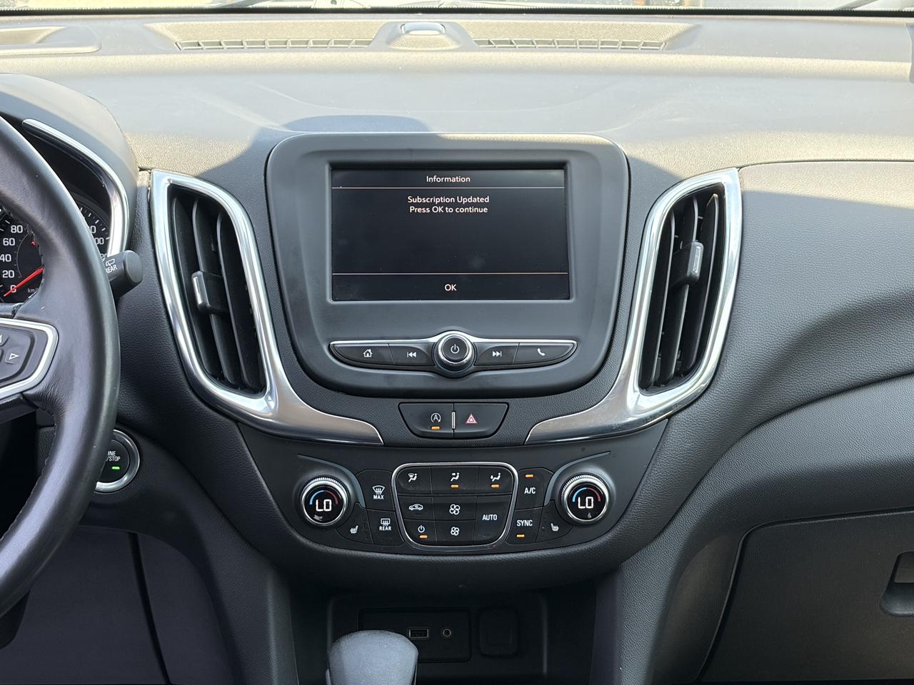 2022 Chevrolet Equinox LT AWD   Heated Seats   Blindspot   Power Liftgate Photo