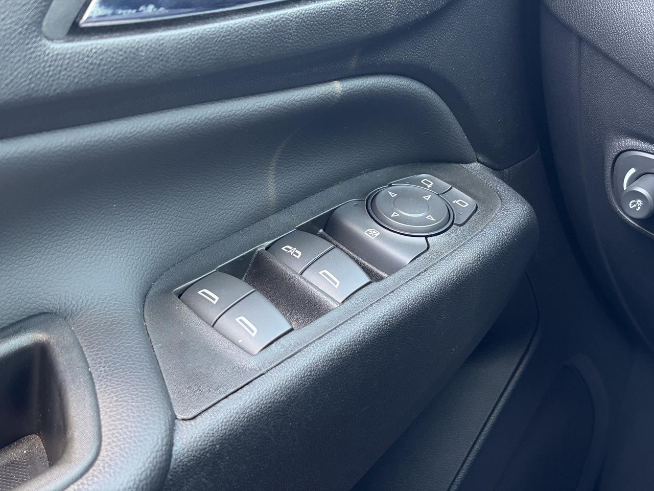 2022 Chevrolet Equinox LT AWD   Heated Seats   Blindspot   Power Liftgate Photo
