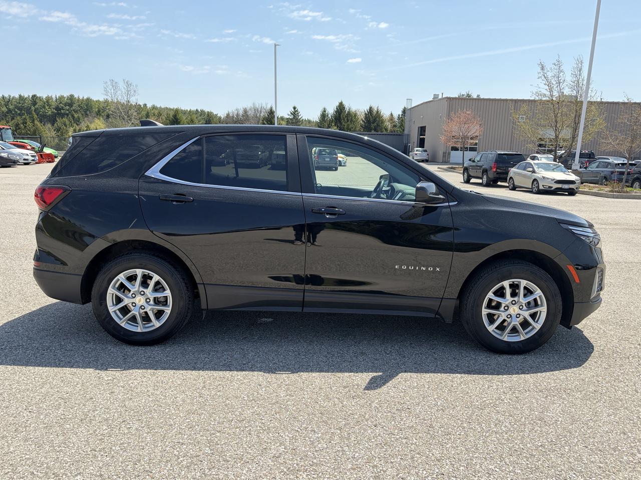 2022 Chevrolet Equinox LT AWD   Heated Seats   Blindspot   Power Liftgate Photo