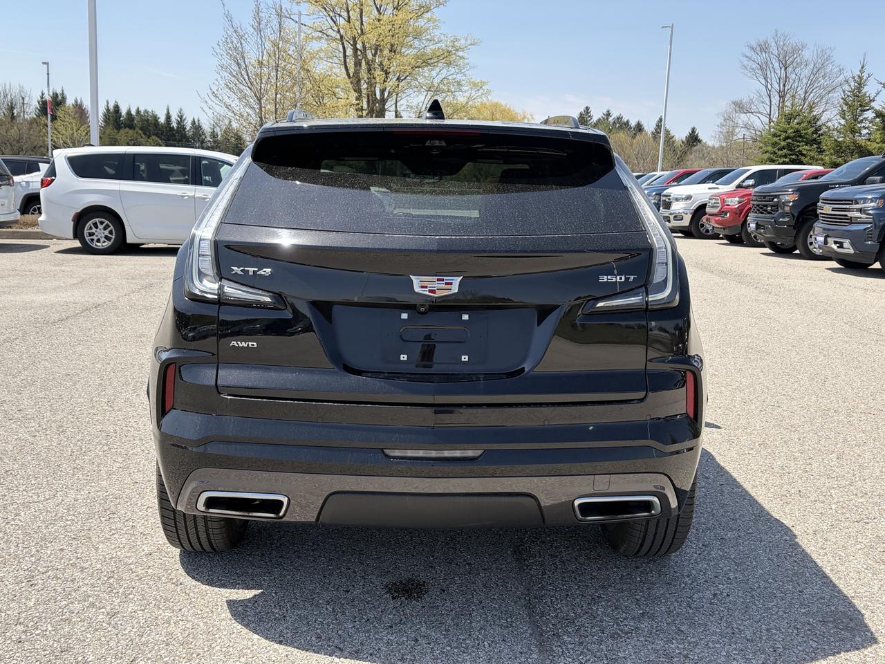 2024 Cadillac XT4 Sport AWD   Nav. Pano Roof Heated/Cooled Seats HUD Photo4