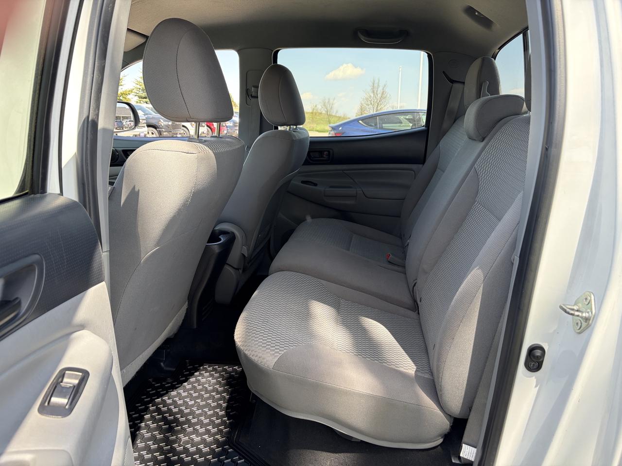 2015 Toyota Tacoma V6 4WD Double Cab   Bluetooth   Satellite Radio Photo