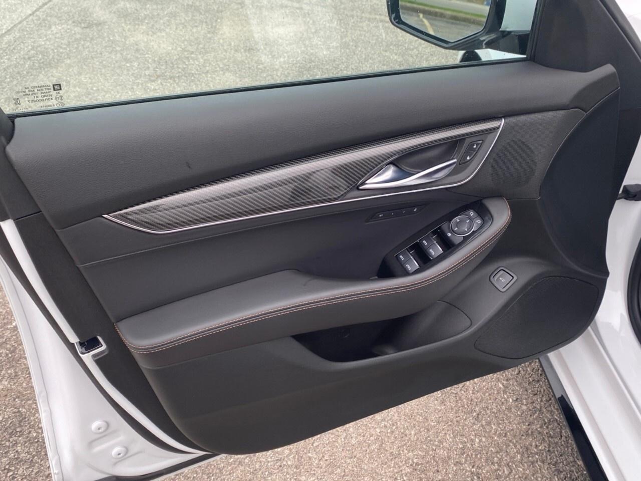 2022 Cadillac CT5 4dr Sdn Sport Photo