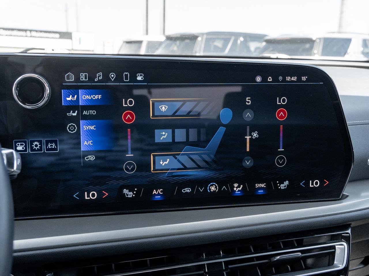 2024 Chevrolet Traverse LT 4dr All-Wheel Drive Photo