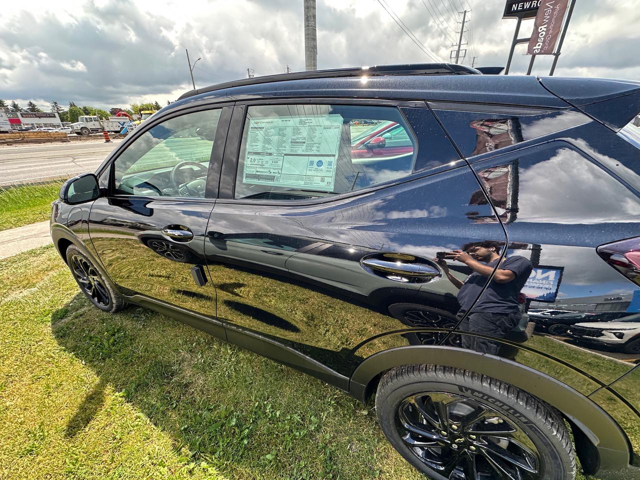 2027 Chevrolet Bolt RS 4dr Photo
