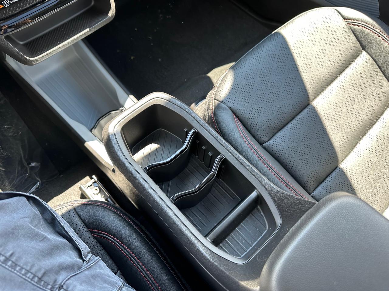 2027 Chevrolet Bolt RS 4dr Photo