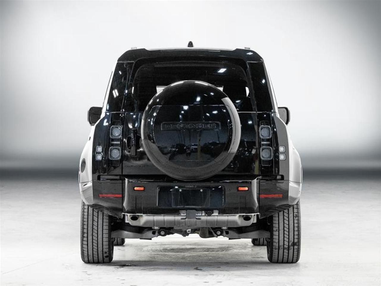 2024 Land Rover Defender P400 X 4dr All-Wheel Drive 110 Photo
