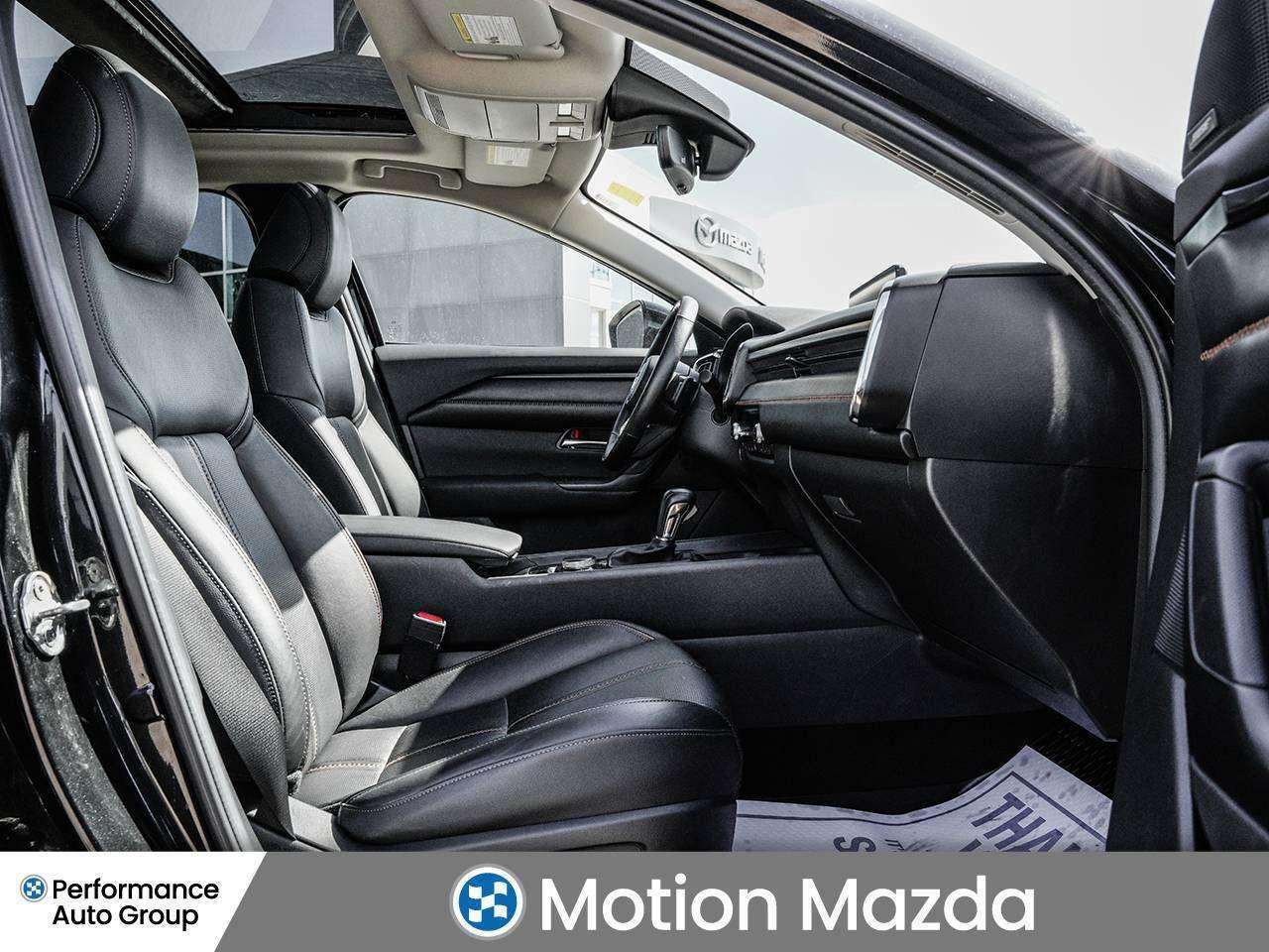 2024 Mazda CX-50 GT w/Turbo   LEATHER   PANO ROOF   NAVI   CAR PLAY Photo