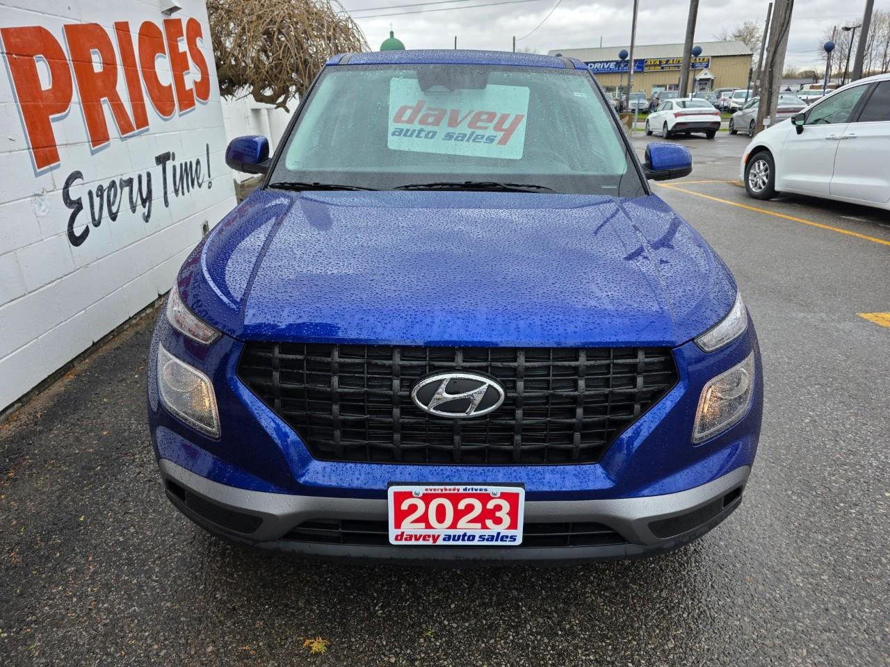 2023 Hyundai Venue Essential 4dr Front-Wheel Drive Photo
