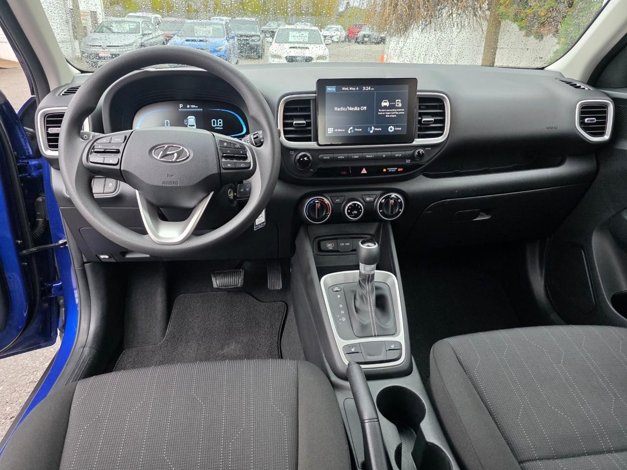 2023 Hyundai Venue Essential 4dr Front-Wheel Drive Photo