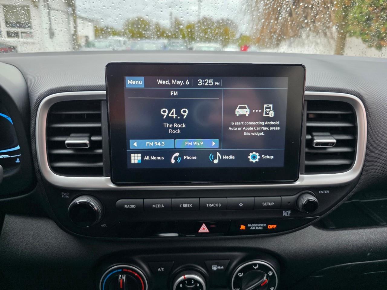 2023 Hyundai Venue Essential 4dr Front-Wheel Drive Photo