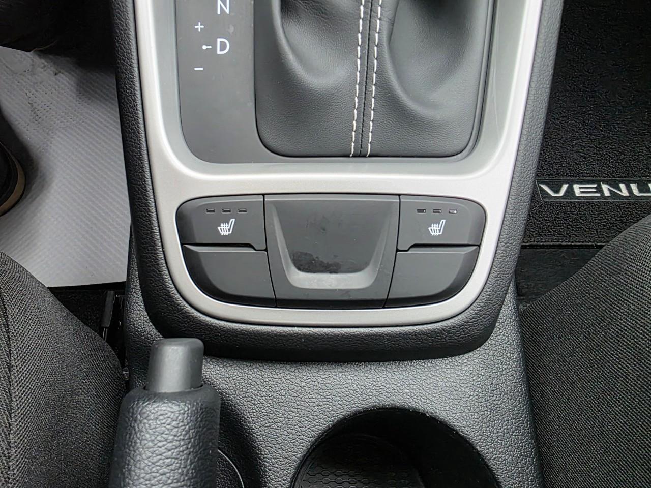 2023 Hyundai Venue Essential 4dr Front-Wheel Drive Photo
