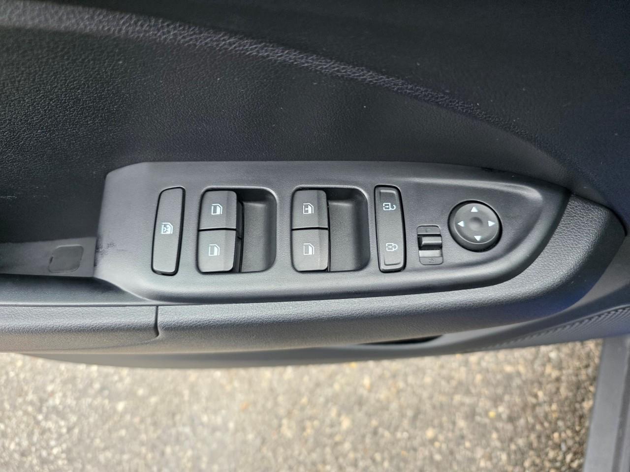 2023 Hyundai Venue Essential 4dr Front-Wheel Drive Photo