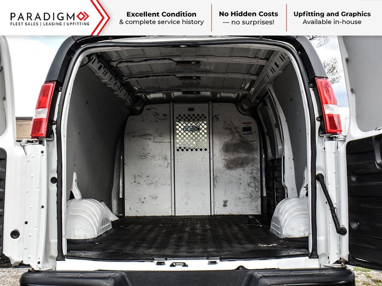 2022 GMC Savana 2500 135" Cargo Van Photo