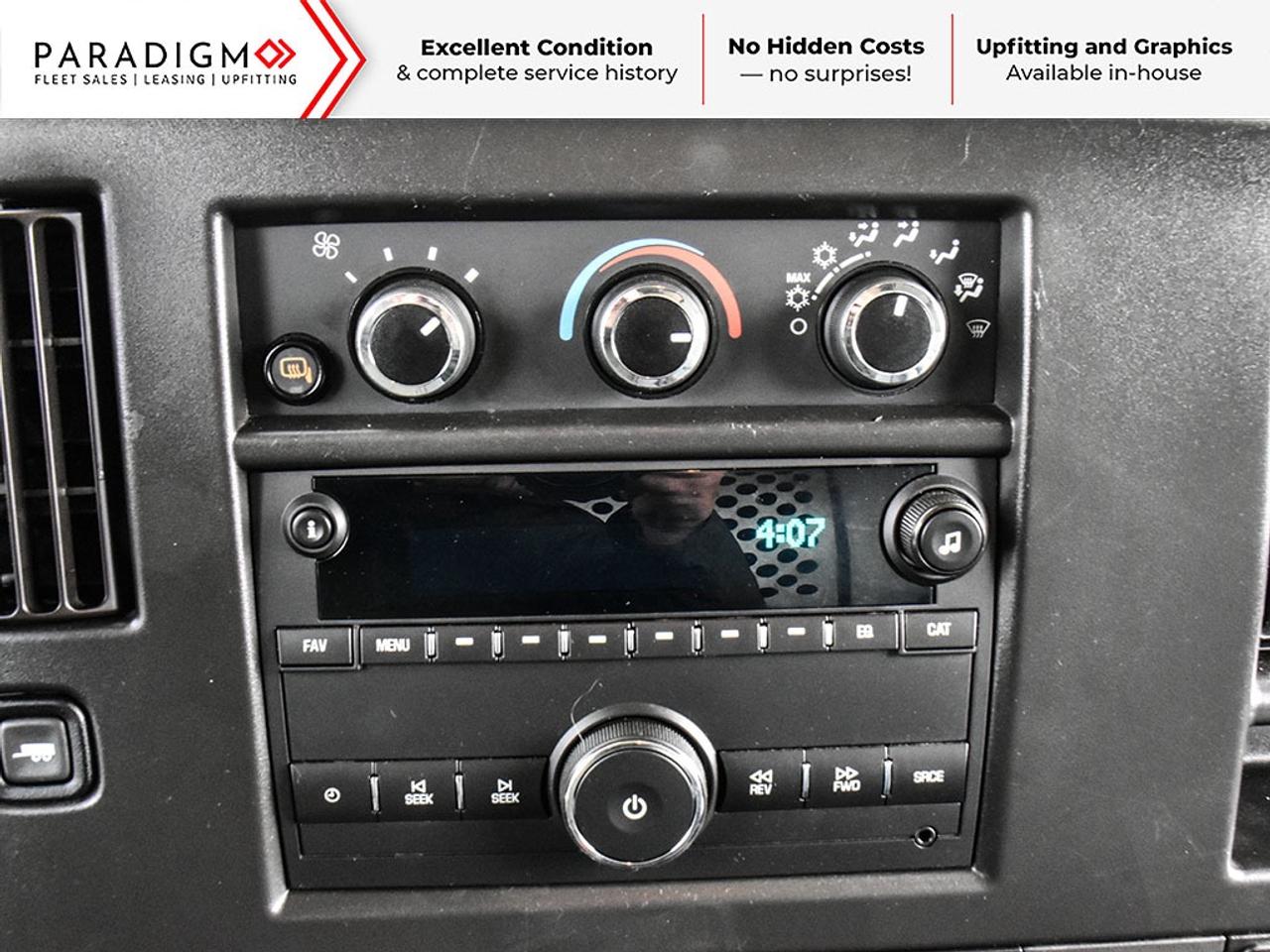 2022 GMC Savana 2500 135" Cargo Van Photo