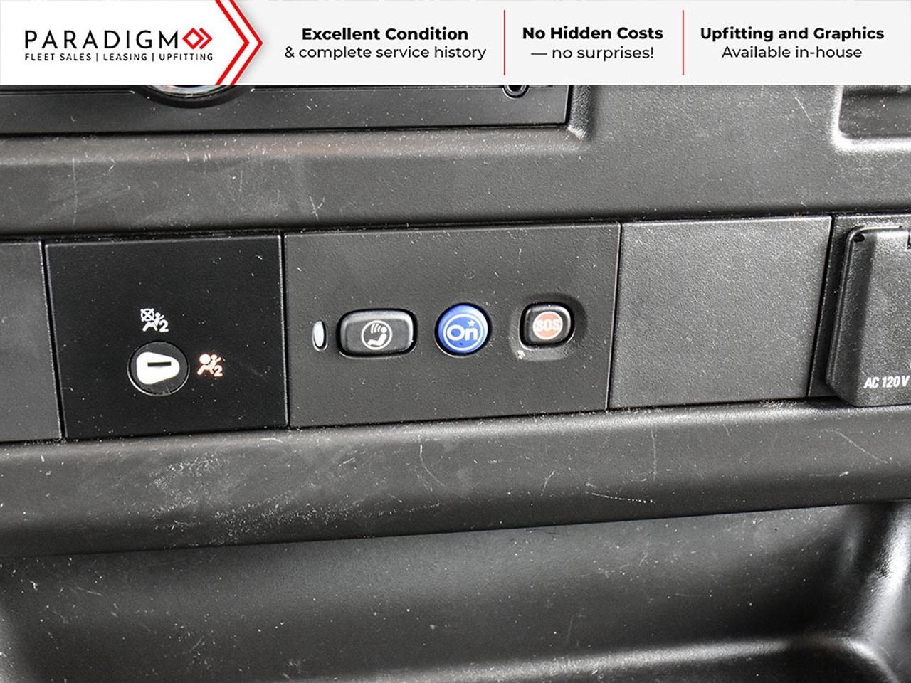 2022 GMC Savana 2500 135" Cargo Van Photo