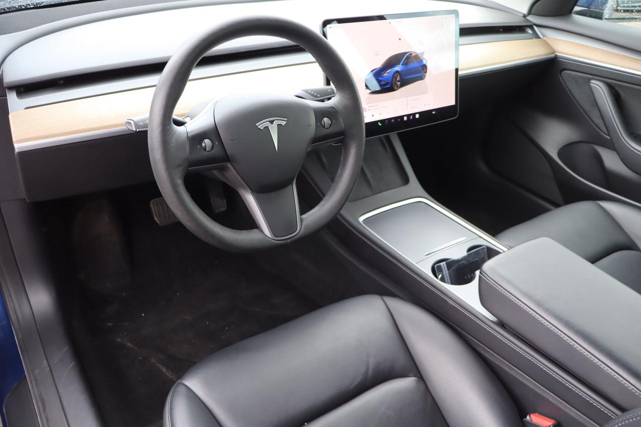2022 Tesla Model 3 STANDARD RANGE PLUS Photo