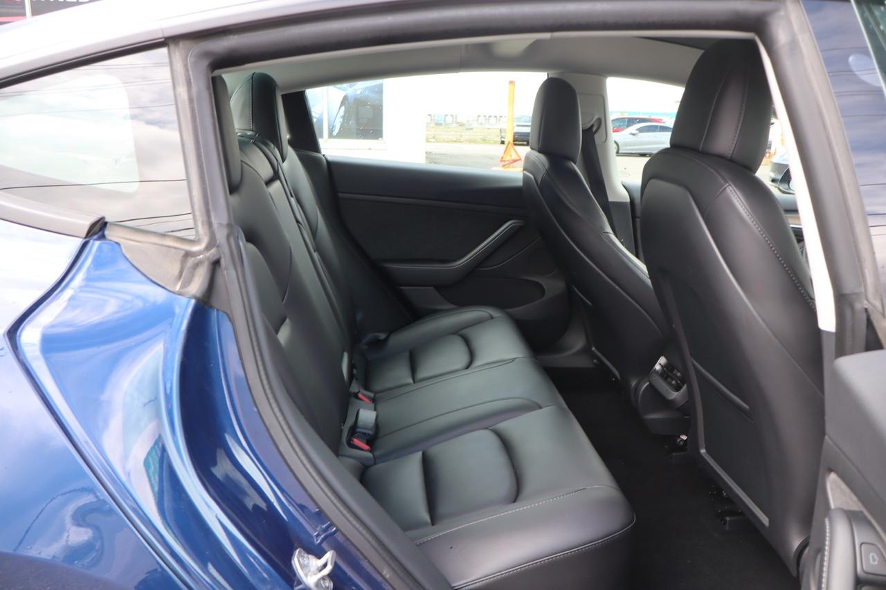 2022 Tesla Model 3 STANDARD RANGE PLUS Photo