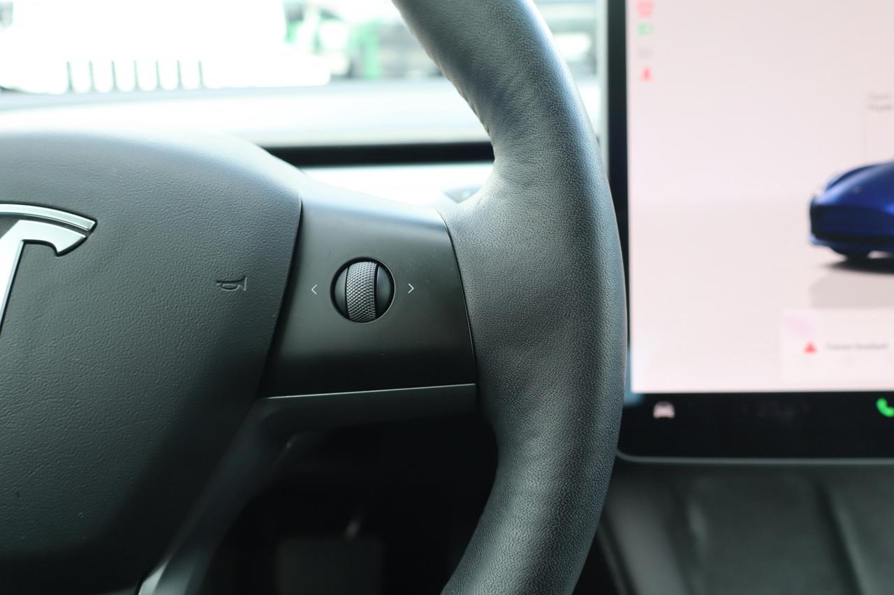 2022 Tesla Model 3 STANDARD RANGE PLUS Photo