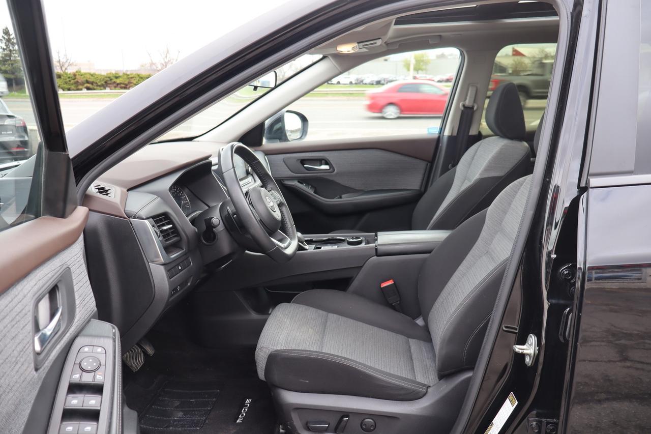 2023 Nissan Rogue SV AWD   Moonroof   No Accident   Clean Carfax Photo