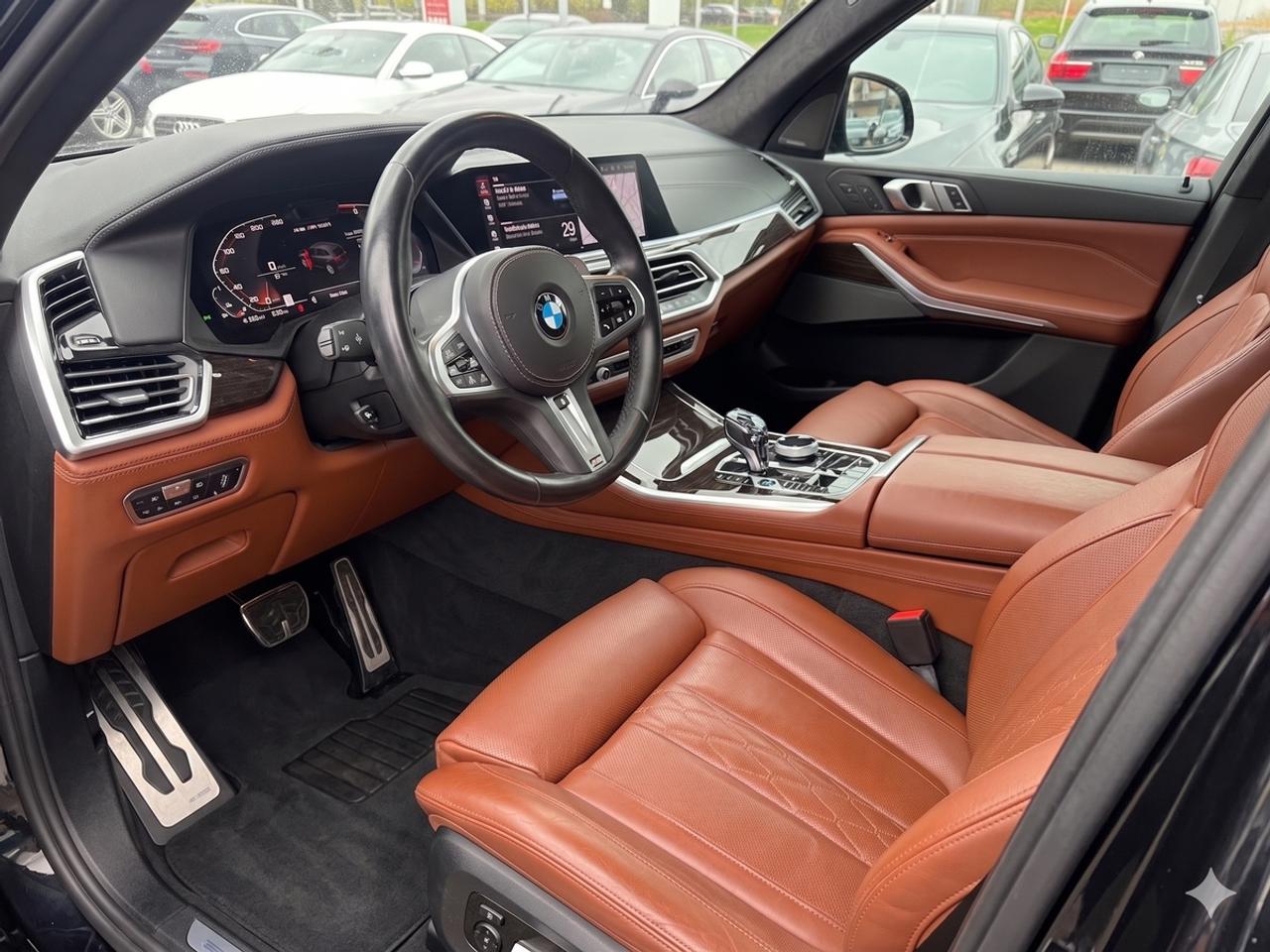 2020 BMW X5 M50i Photo