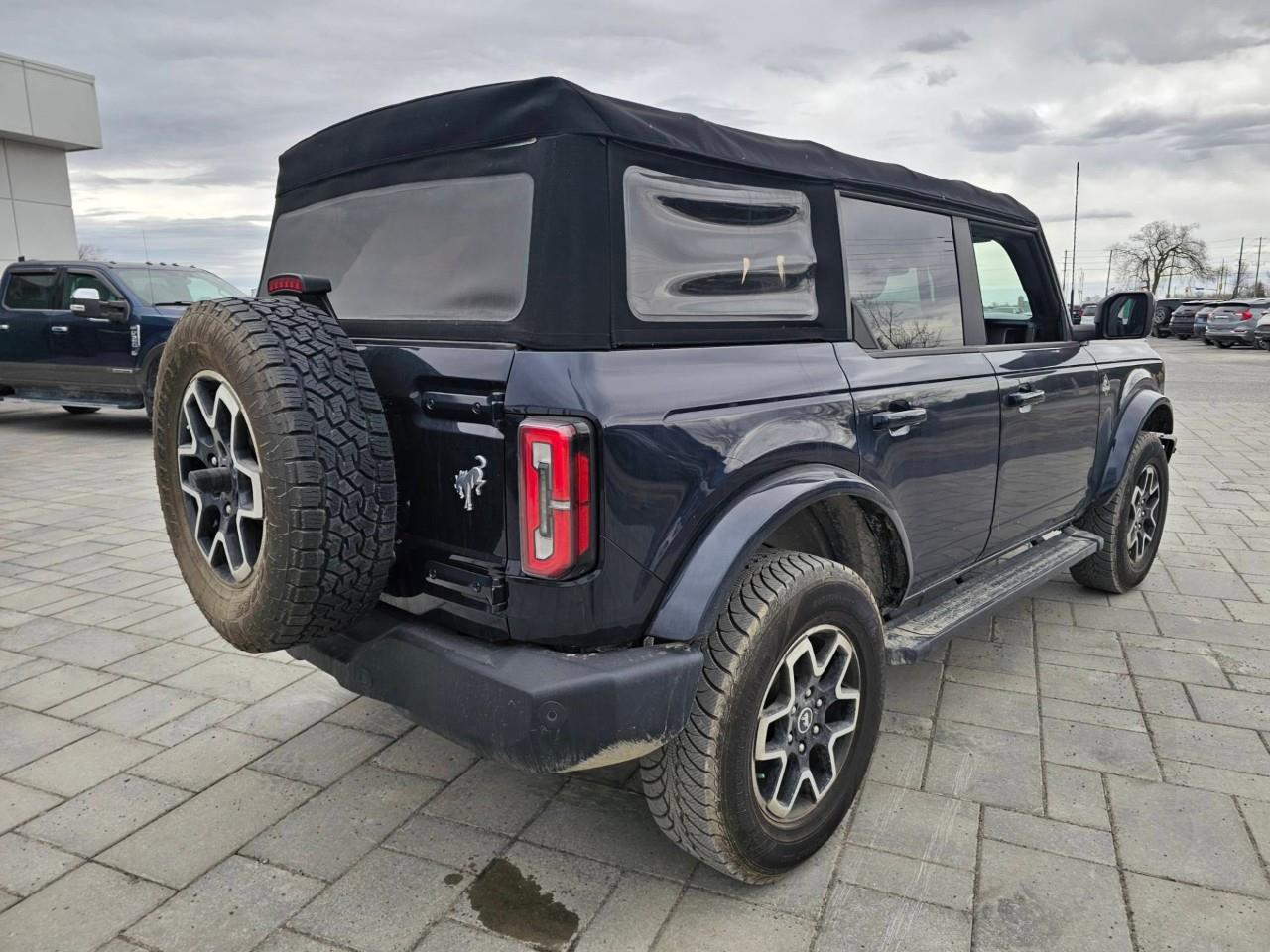 2021 Ford Bronco Outer Banks 4dr 4x4 Photo