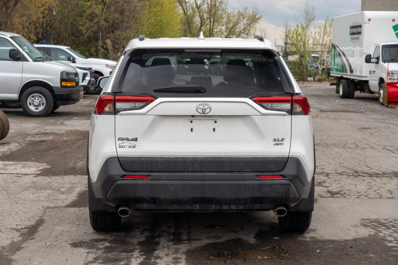 2022 Toyota RAV4 XLE AWD Photo