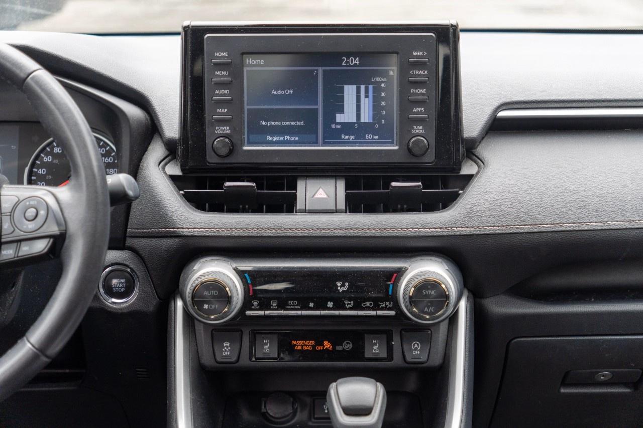 2022 Toyota RAV4 XLE AWD Photo